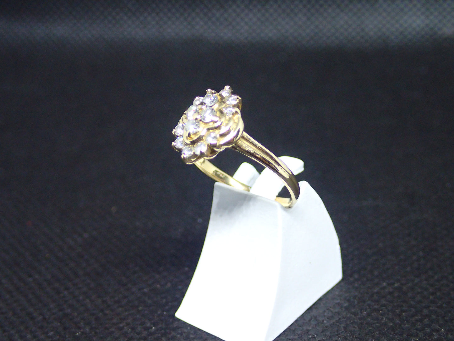 Bague rétro en or jaune 750/ème de 2.83g, diamant / Bijoux d'occasion