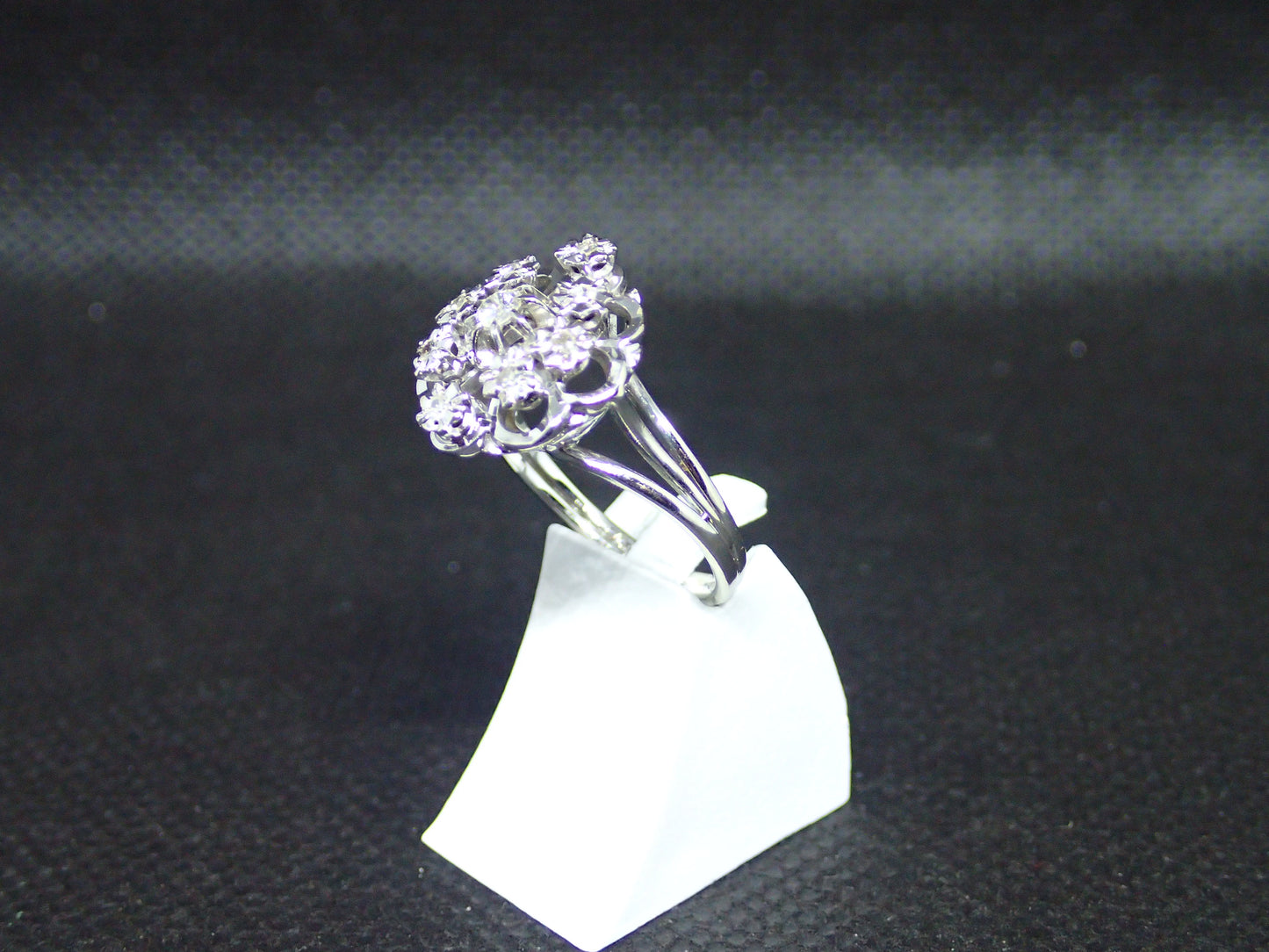 Bague rétro en or blanc 750/ème de 4.38g, diamant / Bijoux d'occasion