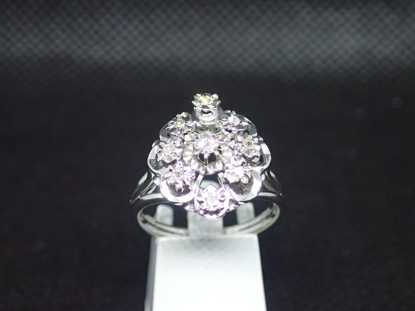 Bague rétro en or blanc 750/ème de 4.38g, diamant / Bijoux d'occasion