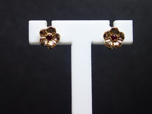 Boucle d'oreille en or jaune 750/ème de 1.26g, pierre rouge / Bijoux d'occasion