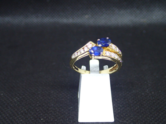Bague saphir en or jaune 750/ème de 4.28g, saphir, diamant / Bijoux d'occasion