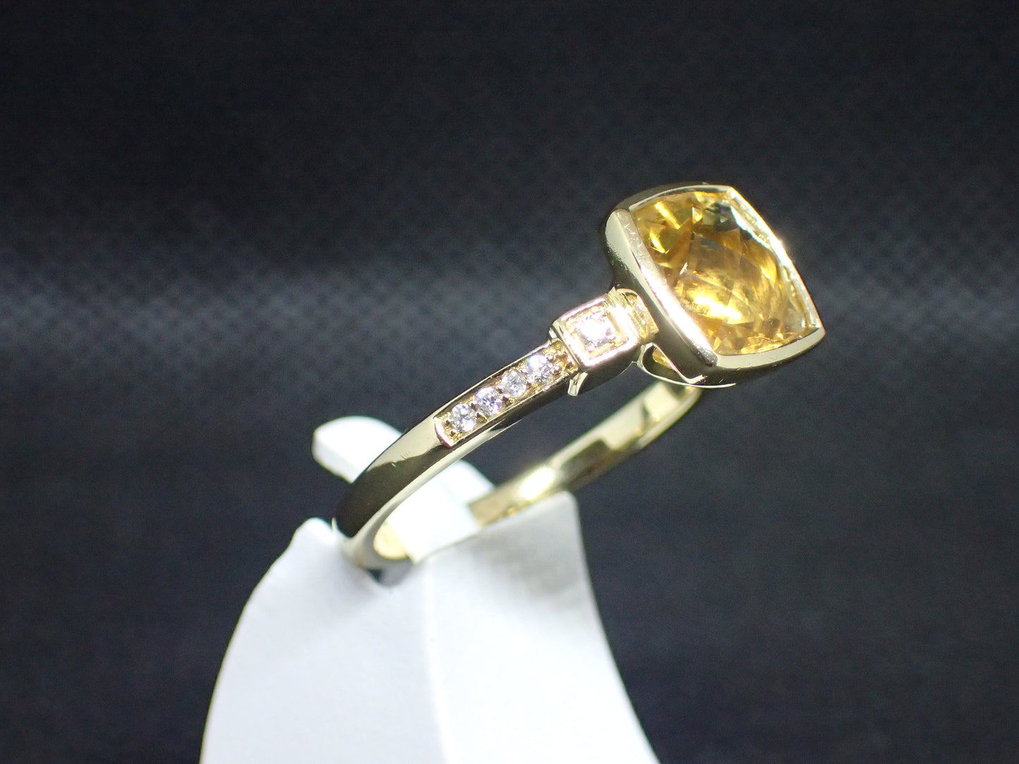 Bague citrine en or jaune 750/ème de 4.55g, citrine, diamant/Bijoux d'occasion