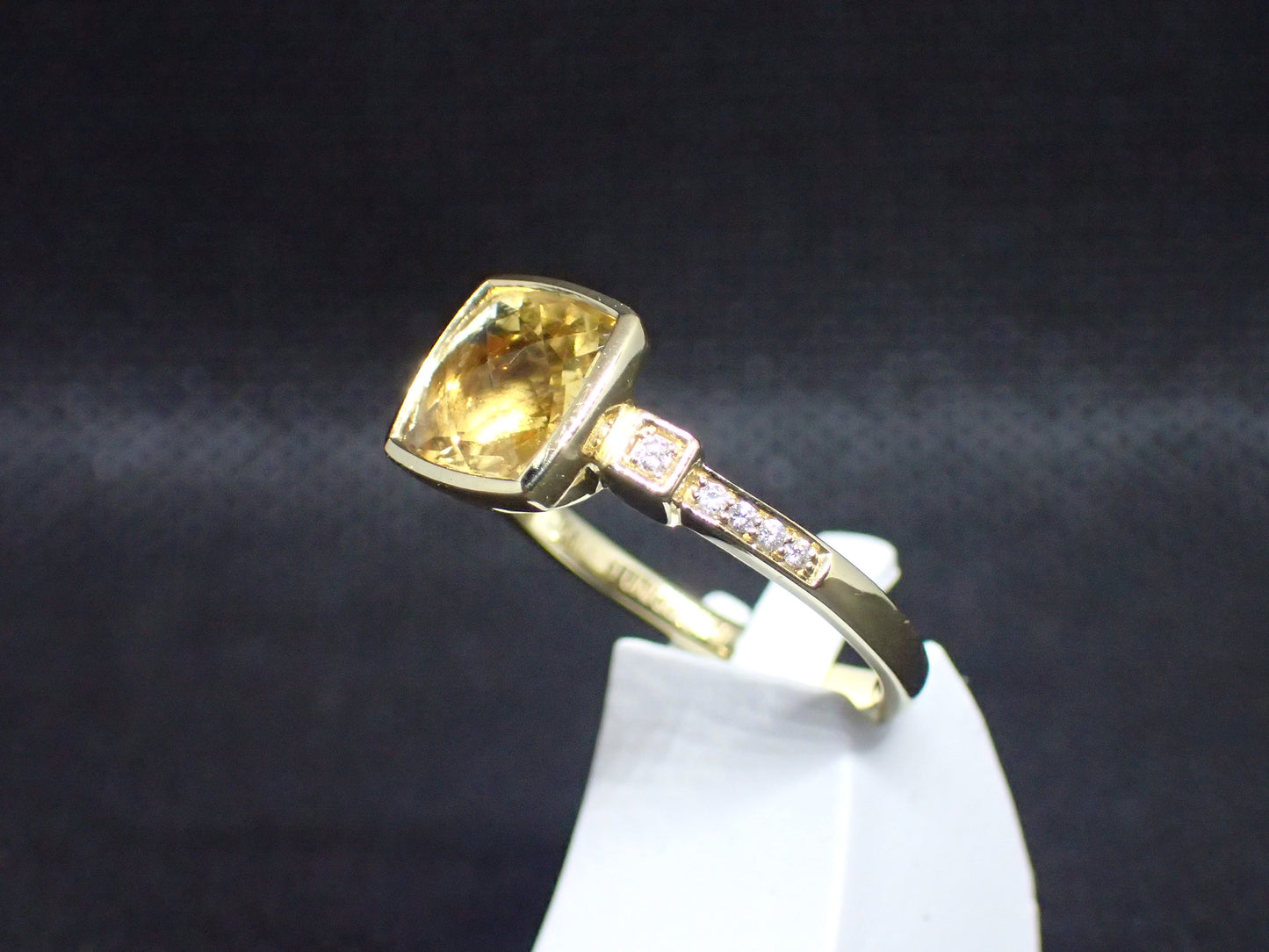 Bague citrine en or jaune 750/ème de 4.55g, citrine, diamant/Bijoux d'occasion