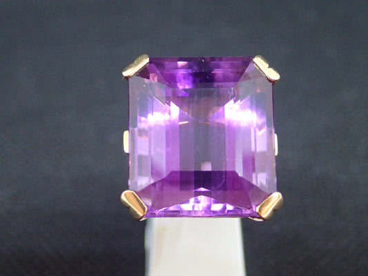 Bague en or jaune 750/ème de 13.40g, améthyste / Bijoux d'occasion