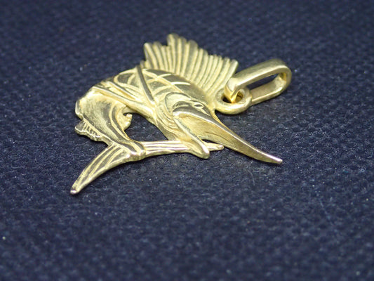 Pendentif espadon en or jaune 750/ème de 8,66g / Bijoux d'occasion