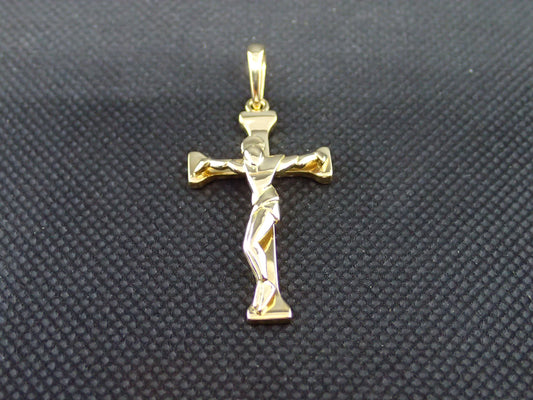 Croix en or jaune 750/ème de 5.58g / Bijou d'occasion
