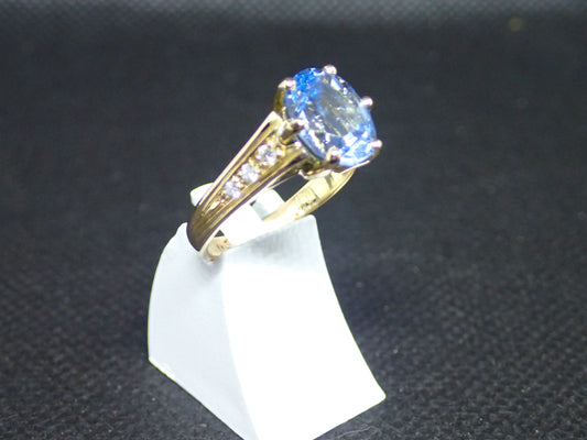 Bague en or jaune 750/ème de 4.18g, topaze, diamant / Bijou d'occasion