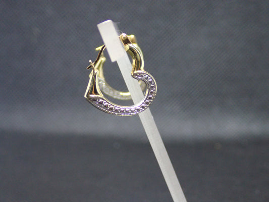 Créole en forme de coeur en or jaune 750/ème de 0.60g / Bijoux d'occasion