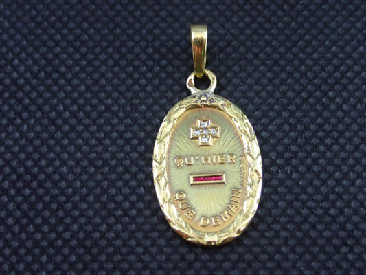 Médaille d'amour Augis en or jaune 750/ème de 5g, rubis /Bijoux d'occasion