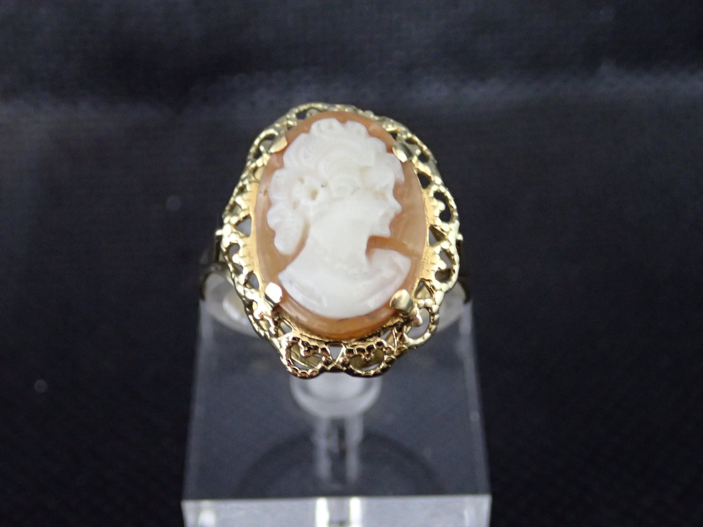 Bague camée en or jaune 750/ème de 3.42g / Bijoux d'occasion