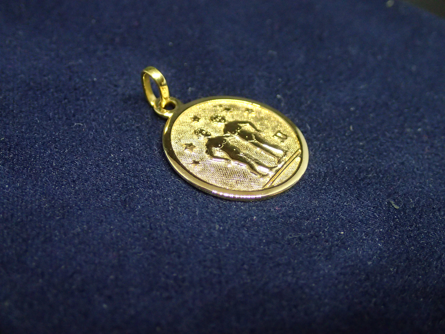 Pendentif zodiaque en or jaune 750/ème de 3.16g / Bijoux d'occasion