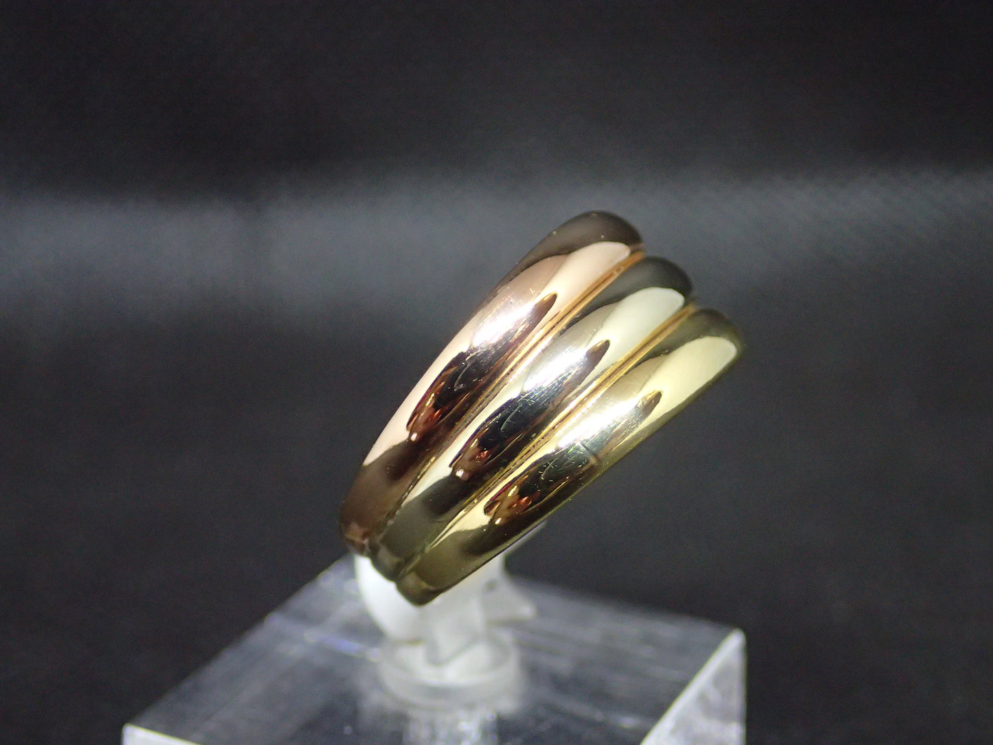 Bague tricolore en or 750/ème de 4.54g / Bijoux d'occasion