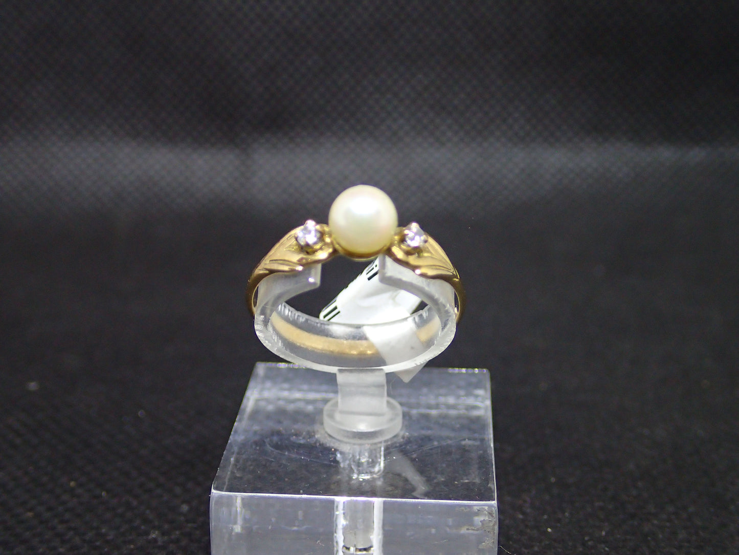 Bague en or jaune 750/ème de 1.70g, perle, oxyde / Bijoux d'occasion